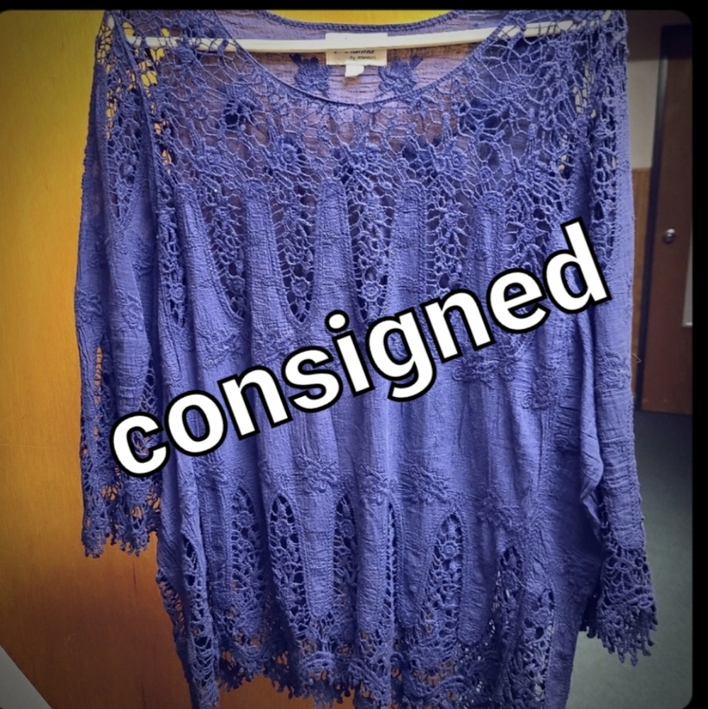 Boutique lace top